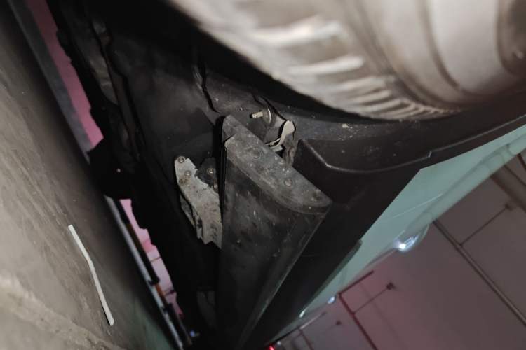 Used Lincoln Aviator 2022 3.0T V6 Four-Wheel Drive Executive Edition Chassis Front Left