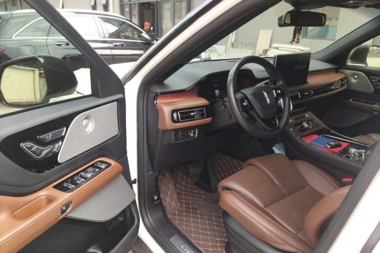 Used Lincoln Aviator 2022 3.0T V6 Four-Wheel Drive Executive Edition Driver Seat