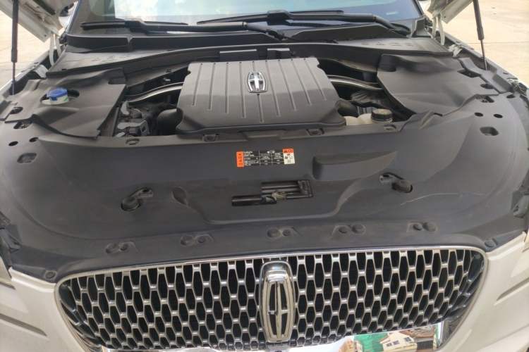 Used Lincoln Aviator 2022 3.0T V6 Four-Wheel Drive Executive Edition Engine Bay