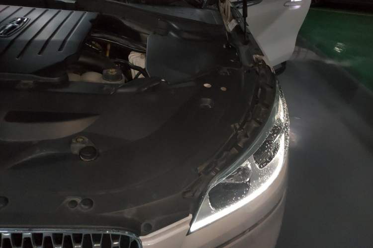 Used Lincoln Aviator 2022 3.0T V6 Four-Wheel Drive Executive Edition Engine Bay Left