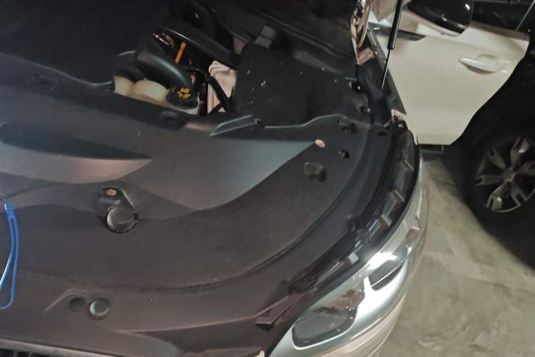 Used Lincoln Aviator 2022 3.0T V6 Four-Wheel Drive Executive Edition Engine Bay Left