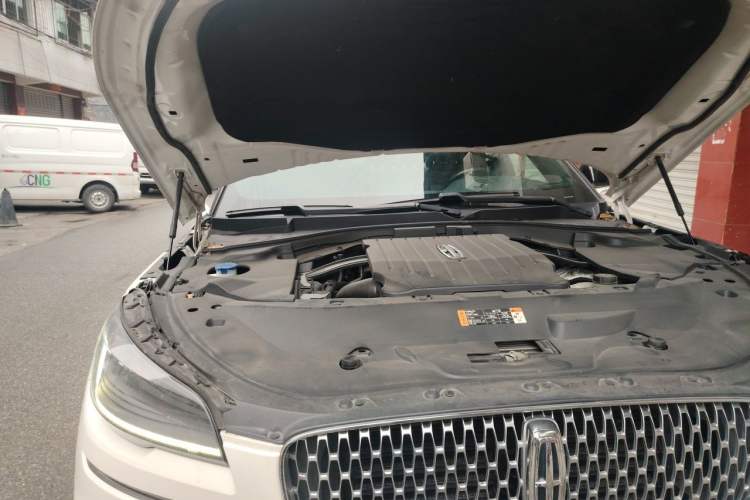 Used Lincoln Aviator 2022 3.0T V6 Four-Wheel Drive Luxury Edition Engine Bay Right