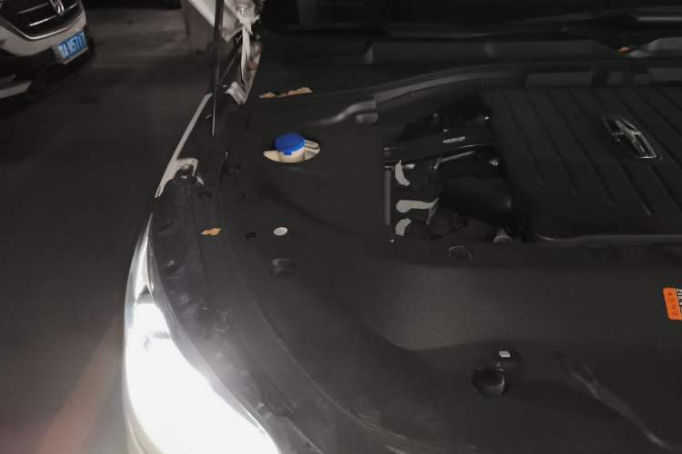 Used Lincoln Aviator 2022 3.0T V6 Four-Wheel Drive Executive Edition Engine Bay Right