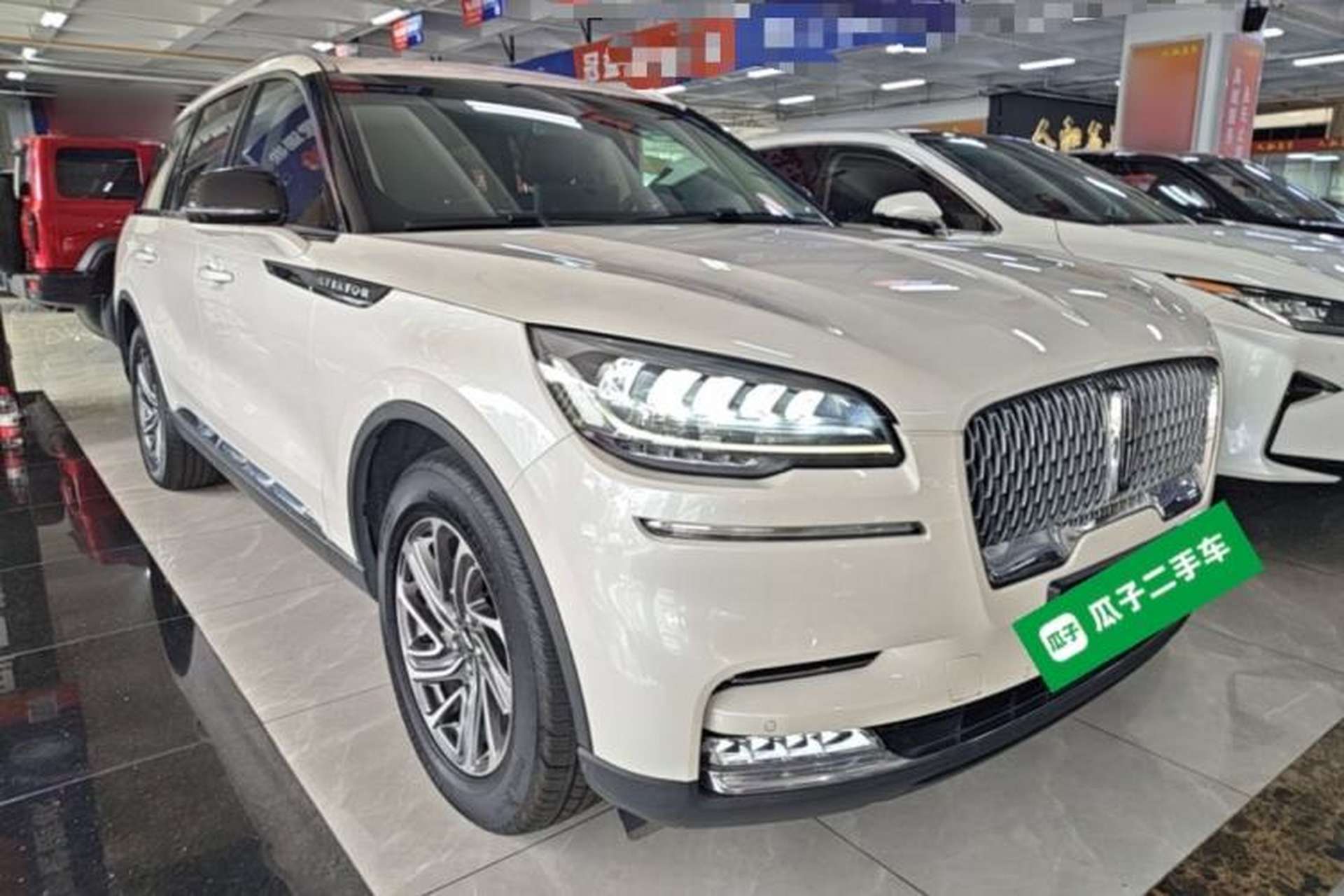 Used Lincoln Aviator 2022 3.0T V6 Four-Wheel Drive Luxury Edition Front Right 45 Deg