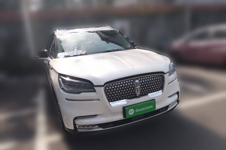 Used Lincoln Aviator 2022 3.0T V6 Four-Wheel Drive Luxury Edition Front Right 45 Deg