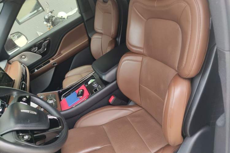 Used Lincoln Aviator 2022 3.0T V6 Four-Wheel Drive Executive Edition Left Front Seat