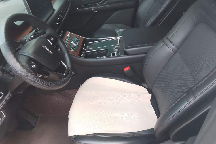 Used Lincoln Aviator 2022 3.0T V6 Four-Wheel Drive Luxury Edition Left Front Seat