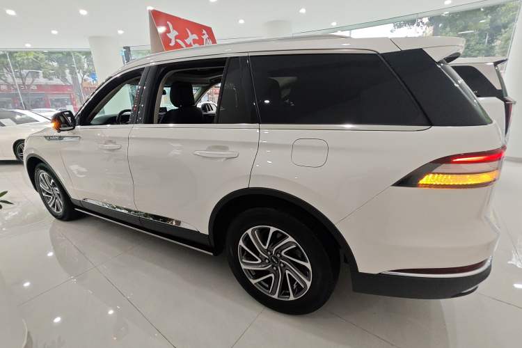 Used Lincoln Aviator 2022 3.0T V6 Four-Wheel Drive Luxury Edition Left Side
