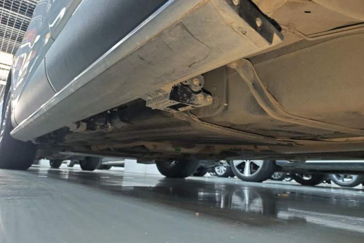 Used Lincoln Aviator 2022 3.0T V6 Four-Wheel Drive Luxury Edition Left Side Sill