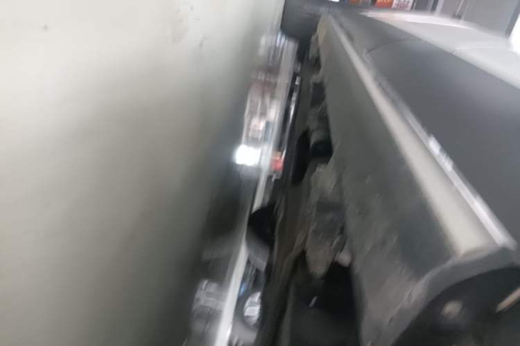 Used Lincoln Aviator 2022 3.0T V6 Four-Wheel Drive Luxury Edition Left Side Sill