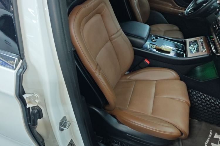 Used Lincoln Aviator 2022 3.0T V6 Four-Wheel Drive Luxury Edition Right Front Seat