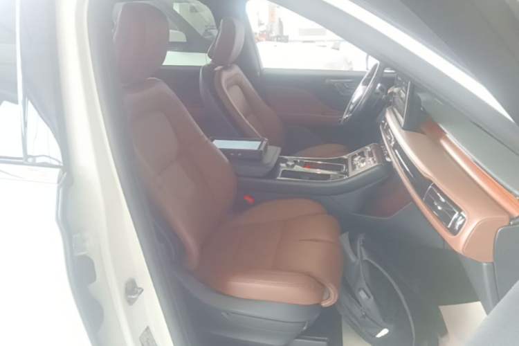 Used Lincoln Aviator 2022 3.0T V6 Four-Wheel Drive Luxury Edition Right Front Seat