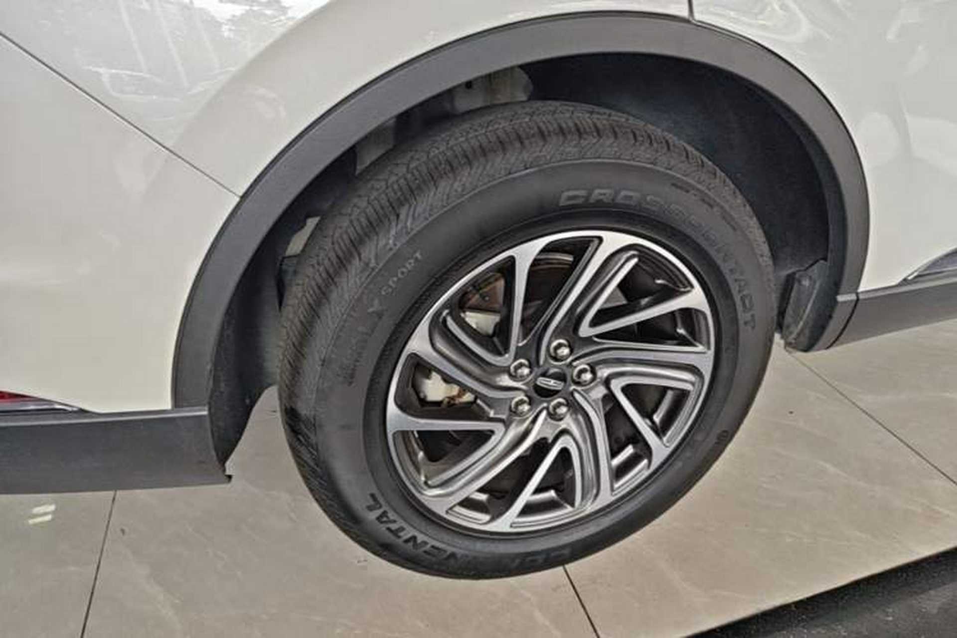 Used Lincoln Aviator 2022 3.0T V6 Four-Wheel Drive Luxury Edition Right Rear Wheel Hub