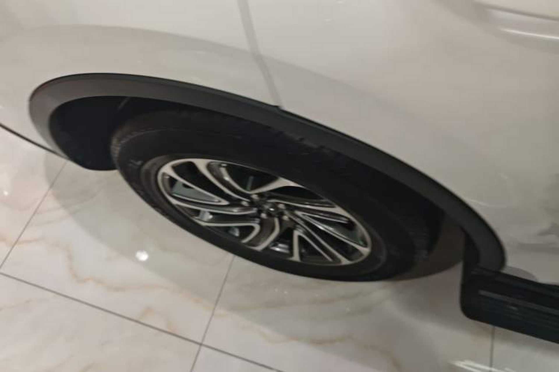 Used Lincoln Aviator 2022 3.0T V6 Four-Wheel Drive Luxury Edition Right Rear Wheel Hub