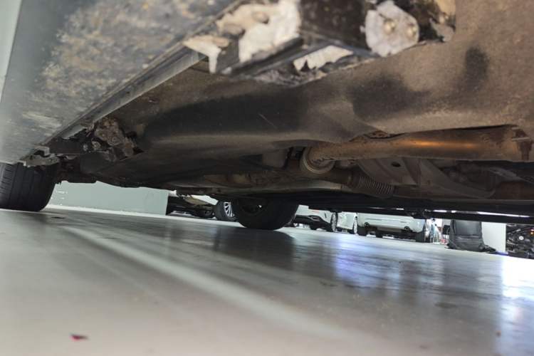 Used Lincoln Aviator 2022 3.0T V6 Four-Wheel Drive Luxury Edition Right Side Sill