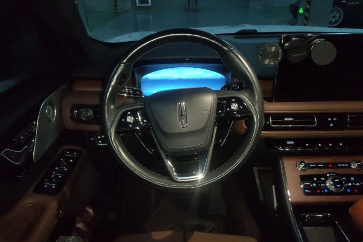Used Lincoln Aviator 2022 3.0T V6 Four-Wheel Drive Executive Edition Steering Wheel
