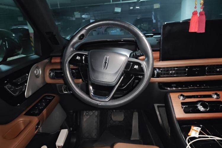 Used Lincoln Aviator 2022 3.0T V6 Four-Wheel Drive Executive Edition Steering Wheel