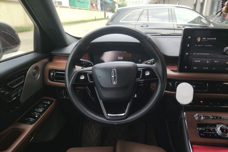 Used Lincoln Aviator 2022 3.0T V6 Four-Wheel Drive Executive Edition Steering Wheel