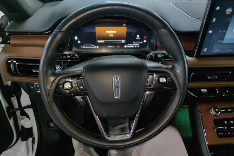 Used Lincoln Aviator 2022 3.0T V6 Four-Wheel Drive Luxury Edition Steering Wheel