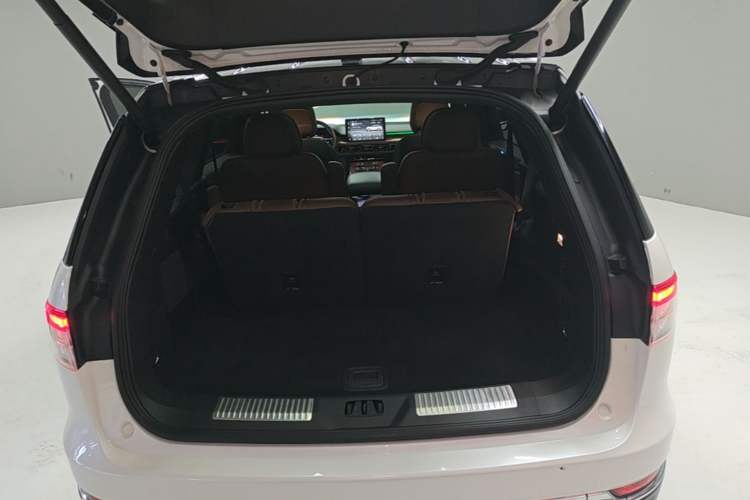 Used Lincoln Aviator 2022 3.0T V6 Four-Wheel Drive Luxury Edition Trunk