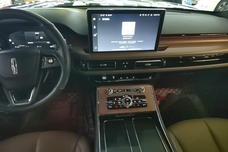Used Lincoln Aviator 2023 3.0T V6 All-Wheel-Drive Zunya Cruise Version Six Seats Audio And AC Panel