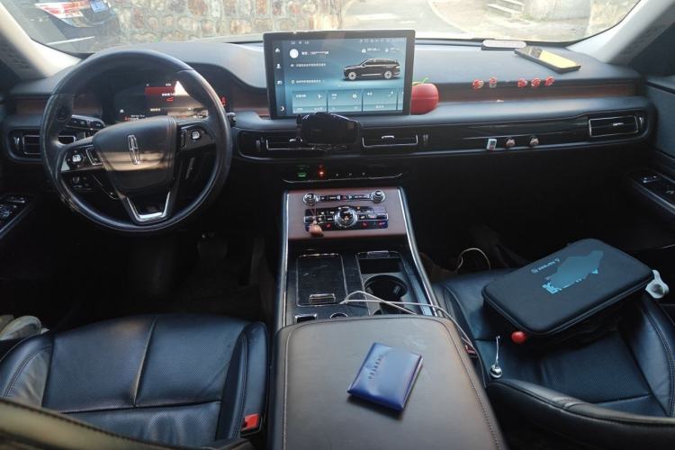 Used Lincoln Aviator 2023 3.0T V6 Four-Wheel Drive Luxury Cruise Version Six Seats Center Console