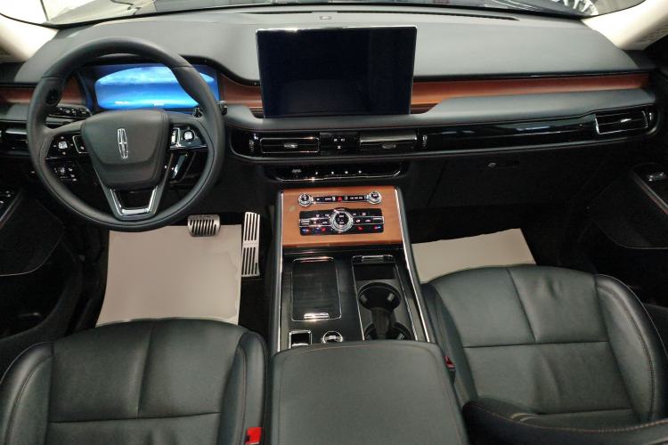 Used Lincoln Aviator 2023 3.0T V6 Four-Wheel Drive Luxury Cruise Version Six Seats Center Console