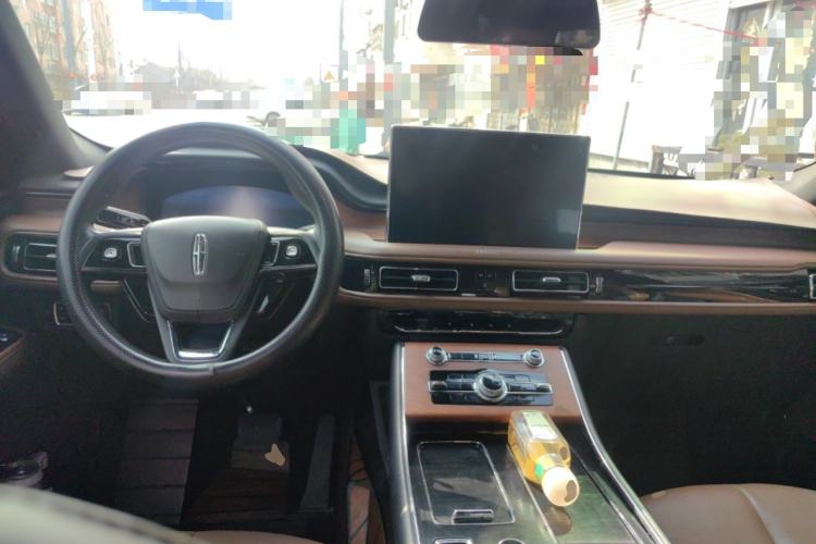 Used Lincoln Aviator 2023 3.0T V6 All-Wheel-Drive Zunya Cruise Version Six Seats Center Console