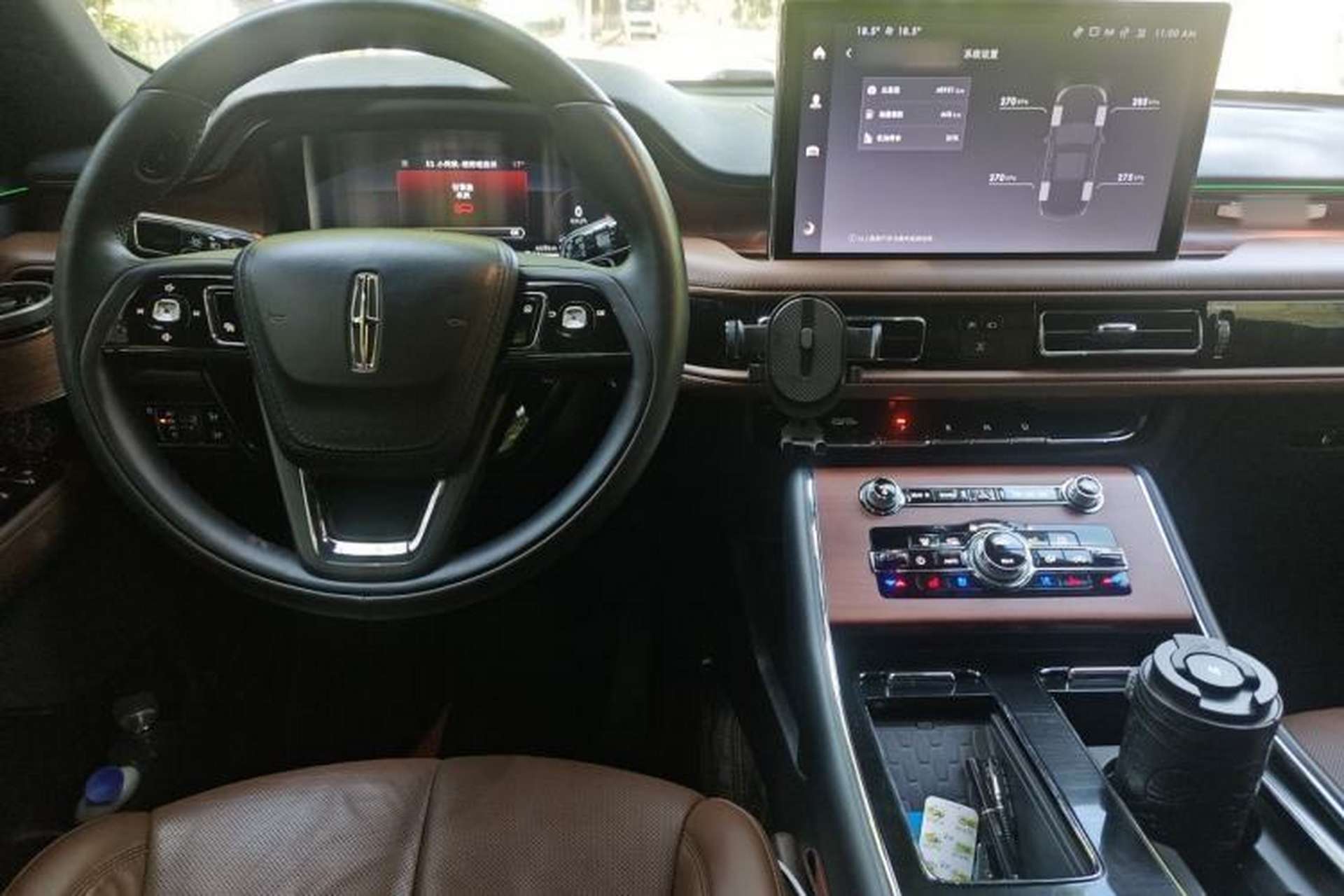 Used Lincoln Aviator 2023 3.0T V6 All-Wheel-Drive Zunya Cruise Version Six Seats Center Console