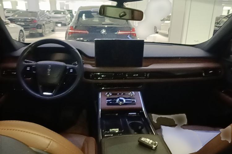 Used Lincoln Aviator 2023 3.0T V6 All-Wheel-Drive Zunya Cruise Version Six Seats Center Console