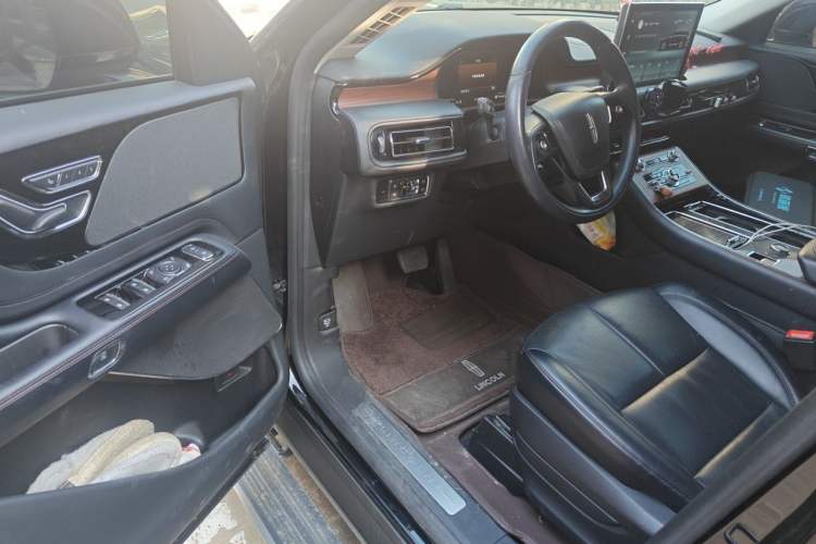 Used Lincoln Aviator 2023 3.0T V6 Four-Wheel Drive Luxury Cruise Version Six Seats Driver Seat