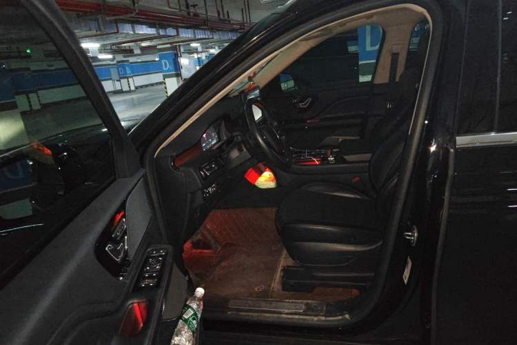 Used Lincoln Aviator 2023 3.0T V6 Four-Wheel Drive Luxury Cruise Version Six Seats Driver Seat