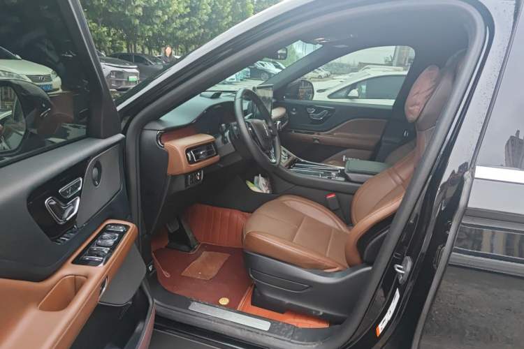 Used Lincoln Aviator 2023 3.0T V6 All-Wheel-Drive Zunya Cruise Version Six Seats Driver Seat