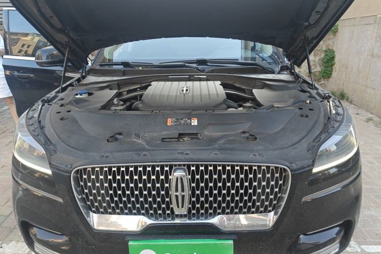 Used Lincoln Aviator 2023 3.0T V6 Four-Wheel Drive Luxury Cruise Version Six Seats Engine Bay
