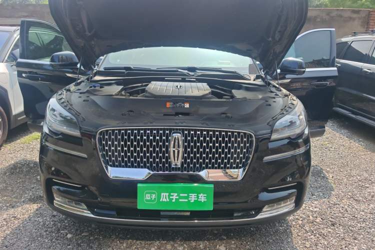 Used Lincoln Aviator 2023 3.0T V6 All-Wheel-Drive Zunya Cruise Version Six Seats Engine Bay