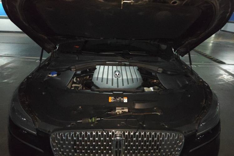 Used Lincoln Aviator 2023 3.0T V6 Four-Wheel Drive Luxury Cruise Version Six Seats Engine Bay