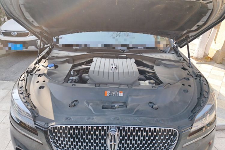 Used Lincoln Aviator 2023 3.0T V6 All-Wheel-Drive Zunya Cruise Version Six Seats Engine Bay