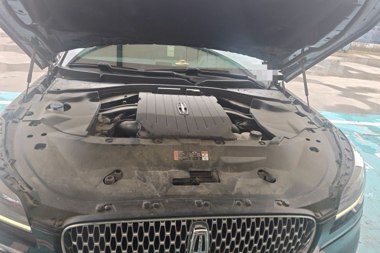 Used Lincoln Aviator 2023 3.0T V6 Four-Wheel Drive Luxury Cruise Version Six Seats Engine Bay