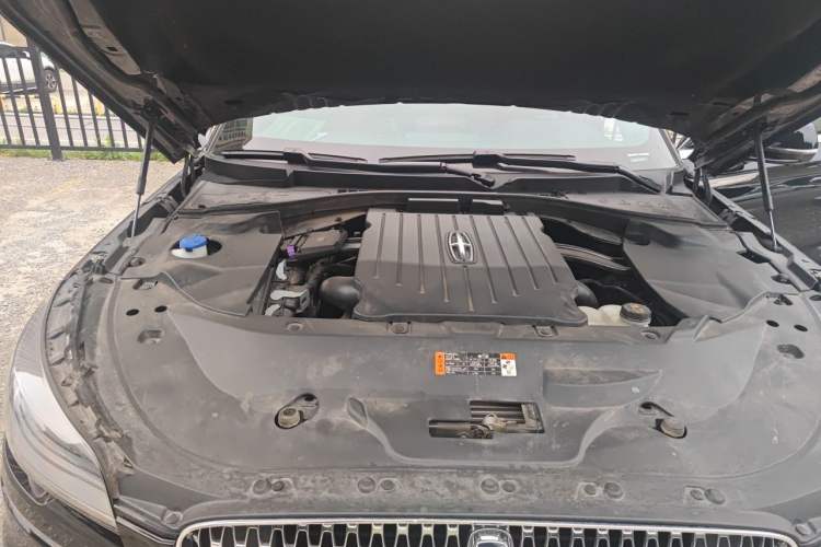 Used Lincoln Aviator 2023 3.0T V6 All-Wheel-Drive Zunya Cruise Version Six Seats Engine Bay Right
