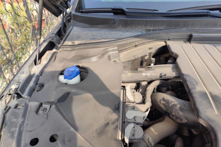 Used Lincoln Aviator 2023 3.0T V6 All-Wheel-Drive Zunya Cruise Version Six Seats Engine Bay Right