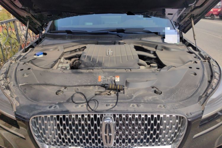 Used Lincoln Aviator 2023 3.0T V6 All-Wheel-Drive Zunya Cruise Version Six Seats Engine Bay