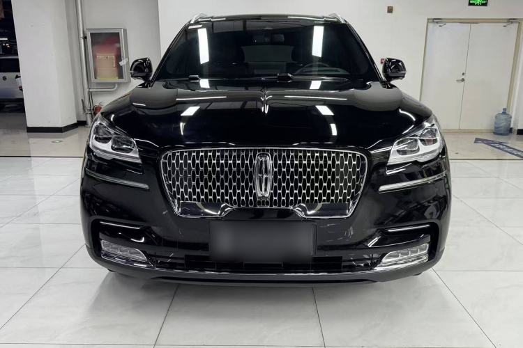 Used Lincoln Aviator 2023 3.0T V6 All-Wheel-Drive Executive Cruise Version Six Seats Front