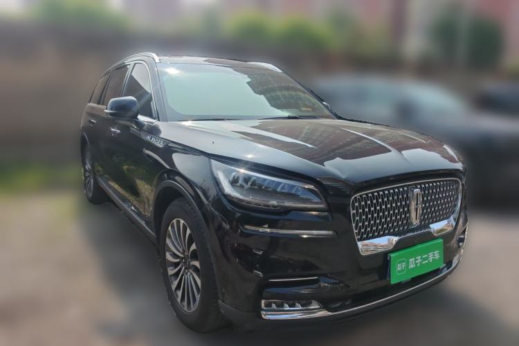 Used Lincoln Aviator 2023 3.0T V6 All-Wheel-Drive Zunya Cruise Version Six Seats Front Right 45 Deg
