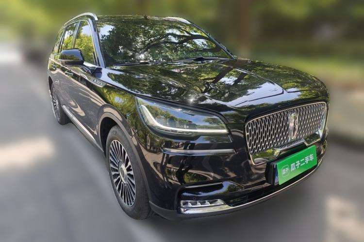 Used Lincoln Aviator 2023 3.0T V6 All-Wheel-Drive Zunya Cruise Version Six Seats Front Right 45 Deg