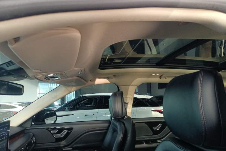 Used Lincoln Aviator 2023 3.0T V6 Four-Wheel Drive Luxury Cruise Version Six Seats Headliner