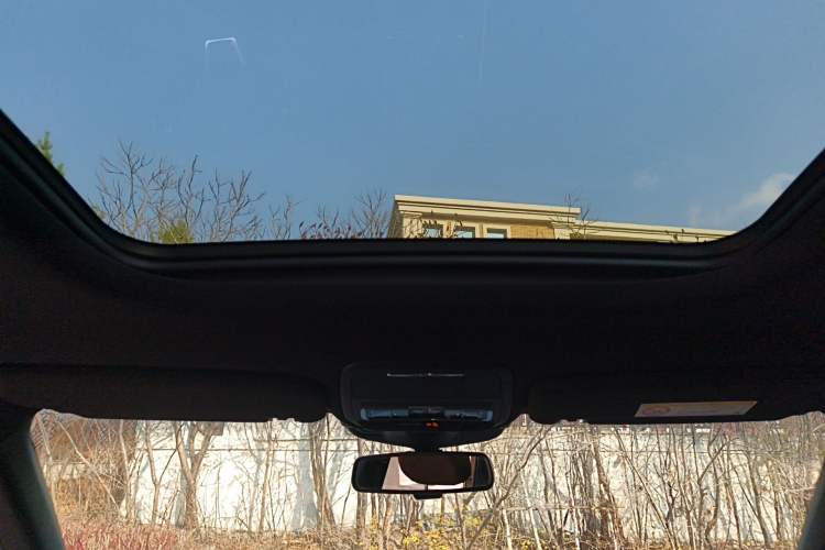 Used Lincoln Aviator 2023 3.0T V6 All-Wheel-Drive Zunya Cruise Version Six Seats Headliner