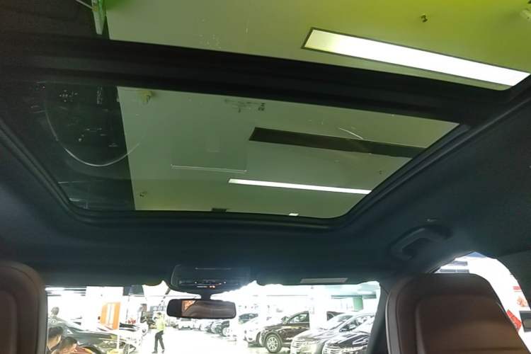 Used Lincoln Aviator 2023 3.0T V6 All-Wheel-Drive Zunya Cruise Version Six Seats Headliner