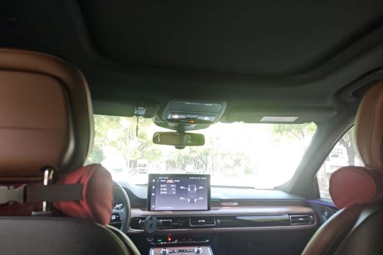 Used Lincoln Aviator 2023 3.0T V6 All-Wheel-Drive Zunya Cruise Version Six Seats Headliner