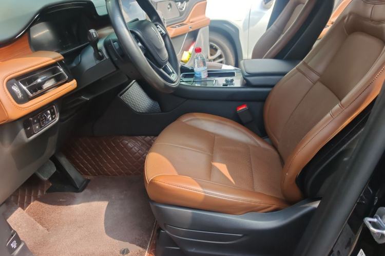 Used Lincoln Aviator 2023 3.0T V6 All-Wheel-Drive Zunya Cruise Version Six Seats Left Front Seat