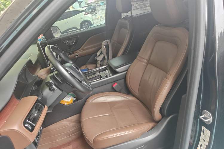 Used Lincoln Aviator 2023 3.0T V6 Four-Wheel Drive Luxury Cruise Version Six Seats Left Front Seat